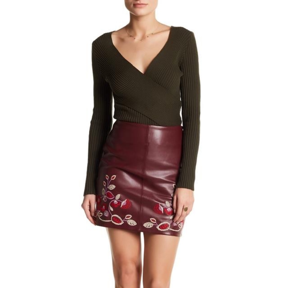 Romeo and Juliet faux leather skirt